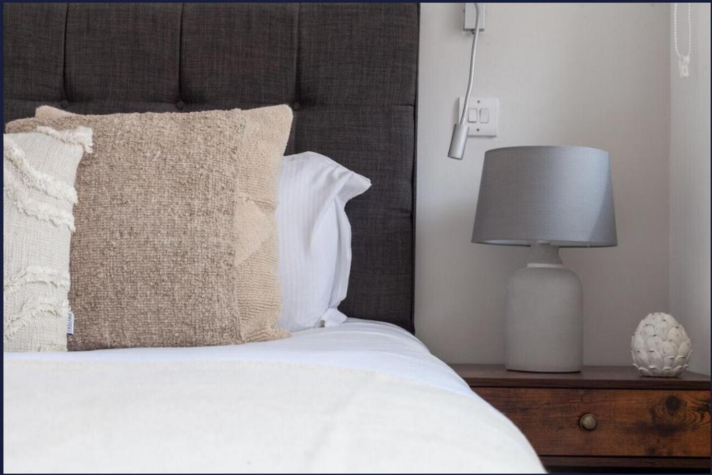 Deluxe Camden Apartment